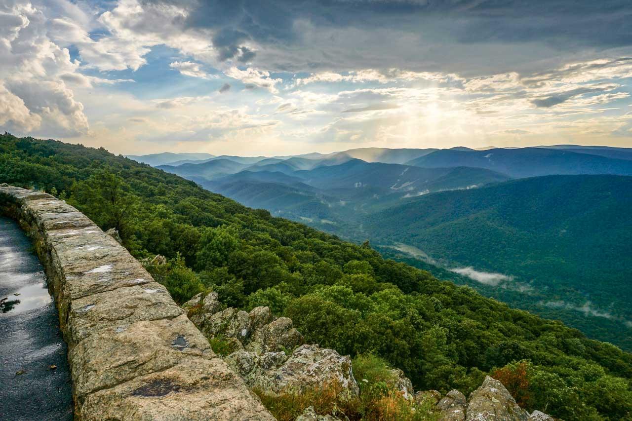 10 Scenic Road Trips in America Every Traveler Should Experience
