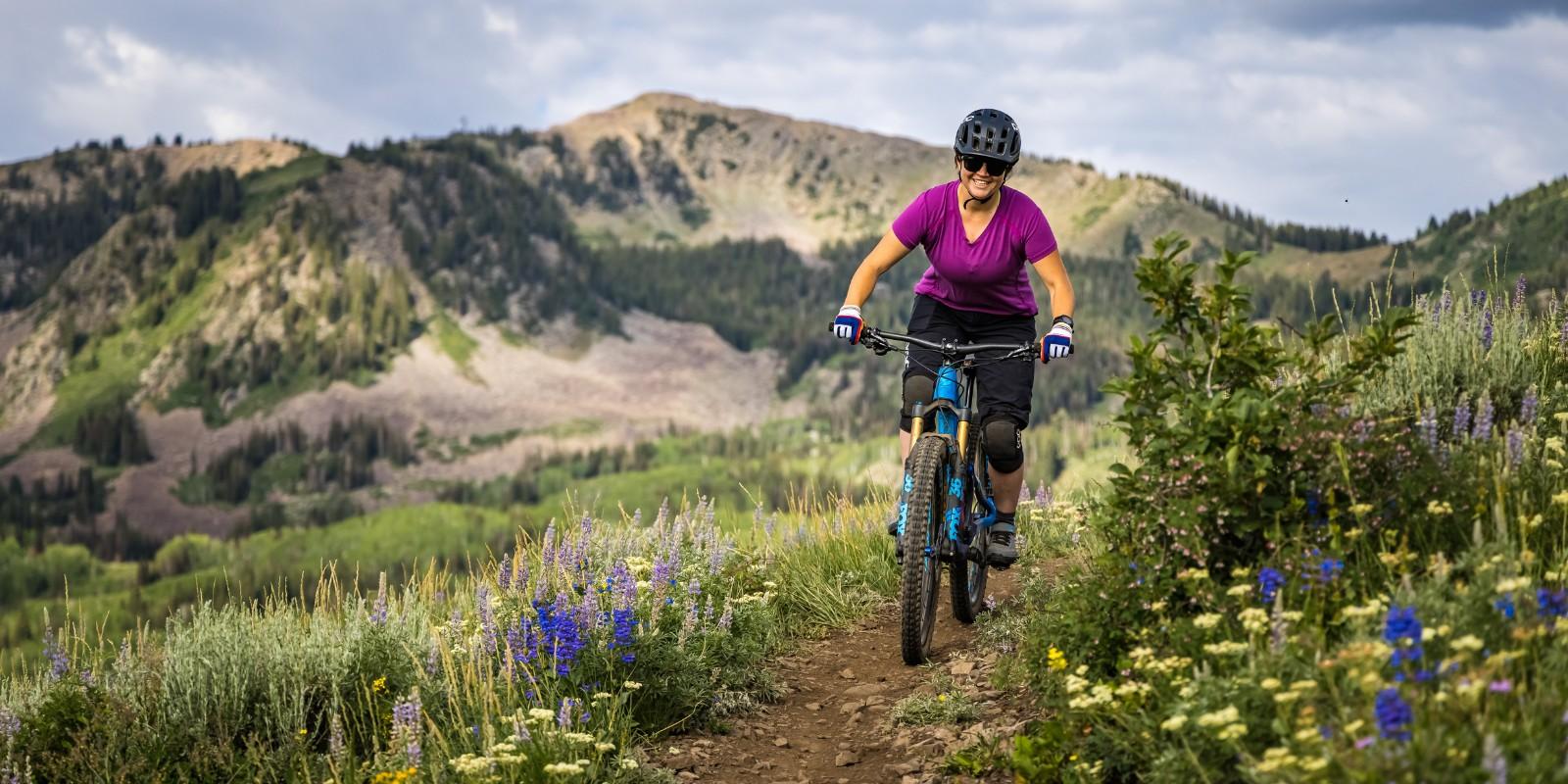 Essential Summer Cycling Gear for Long Outdoor Rides in 2026