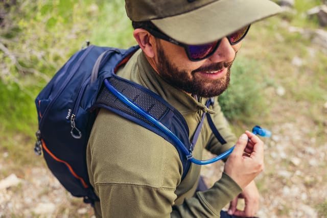 Gregory Inertia 18L H2O Unisex Day Hiking Backpack with included Water Reservoir/Bladder, One Size Fits All, Indigo Blue