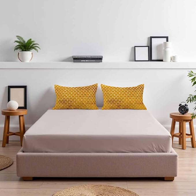 Bee Honeycomb Throw Pillow Covers 12 X 20 Yellow Honey Abstract Set of 2 Pillow Cases Rectangular Velvet Outdoor Pillowcases Decorative for Home Bed Sofa Couch Hotel