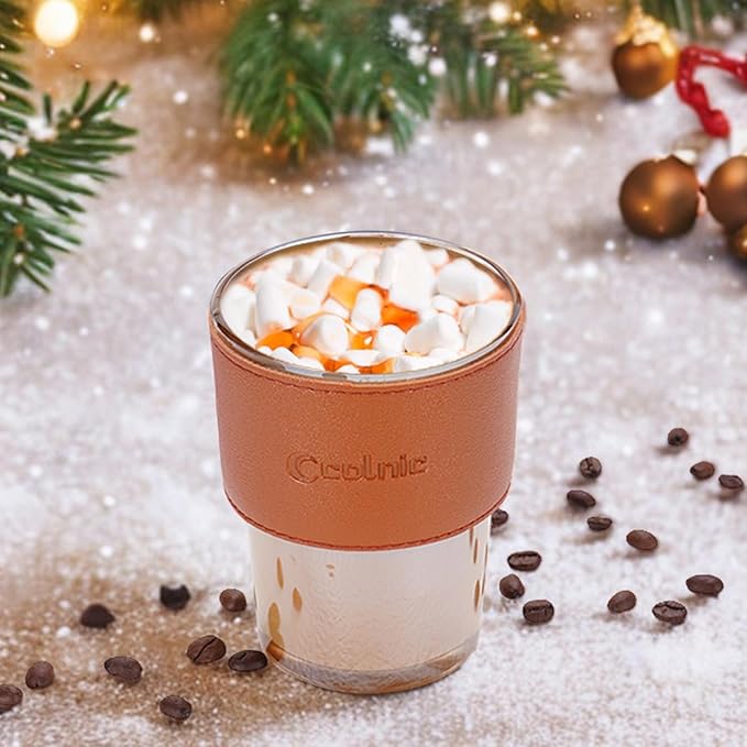2 PCS Iced Coffee Cups with Lids, 15Oz/450ml Glass Cups With Lids and Straws, Iced Coffee Glasses Tumbler, Thick Wall Glass Mug For Tea Water With 2 Straw And Leather Sleeve, Xmas Gifts (Amber)