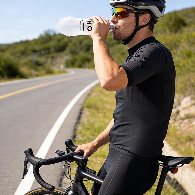 500ml Collapsible Soft Flask Water Bottle for Running with Hang Dry Metal Hook & Dust Cap, BPA Free TPU Leakproof Bite Valve Hydration Bottle, Ultra Lightweight Foldable(1pack 500ml17oz)