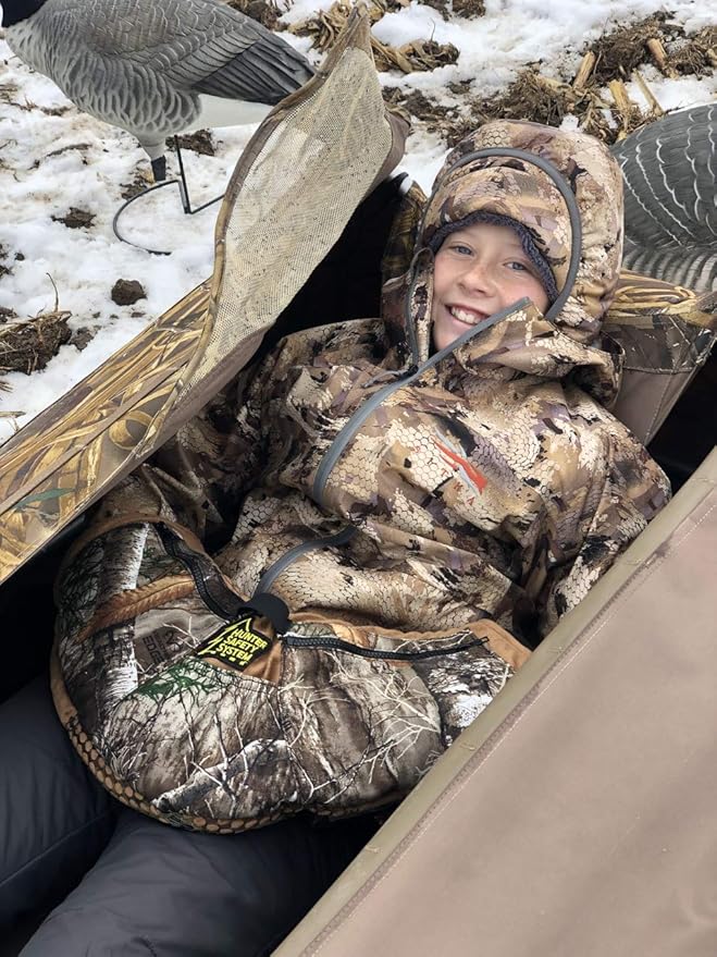 Hunter Safety System Muff-Pak: Polar Fleece Hand Warmer, Front and Back Pockets, Ergonomically Correct Hunting Gear, Perfect for Hunting or Camping