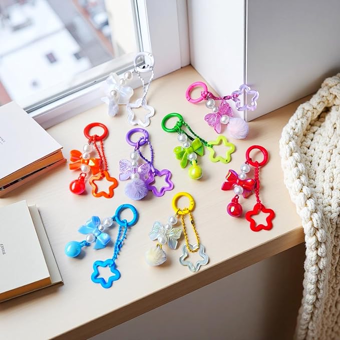 Carabiner Clip 48Pcs Yellow Metal Key Ring Clip Circle Keychain Rings Bulk Spring O Ring Round Cute Carabiner Spring Snap Hook Key Chain Clips for DIY Keychain Bag Charm Handbag Purse Dog