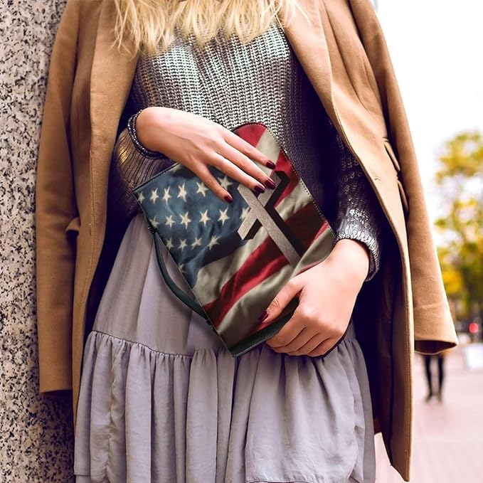 Medium Bible Cover Case for Women Men American Flag and Cross PU Leather Bible Case with Bookmark Church Bag Book Carrying Case Bible Cover for Women Men Bible Case for Men Women