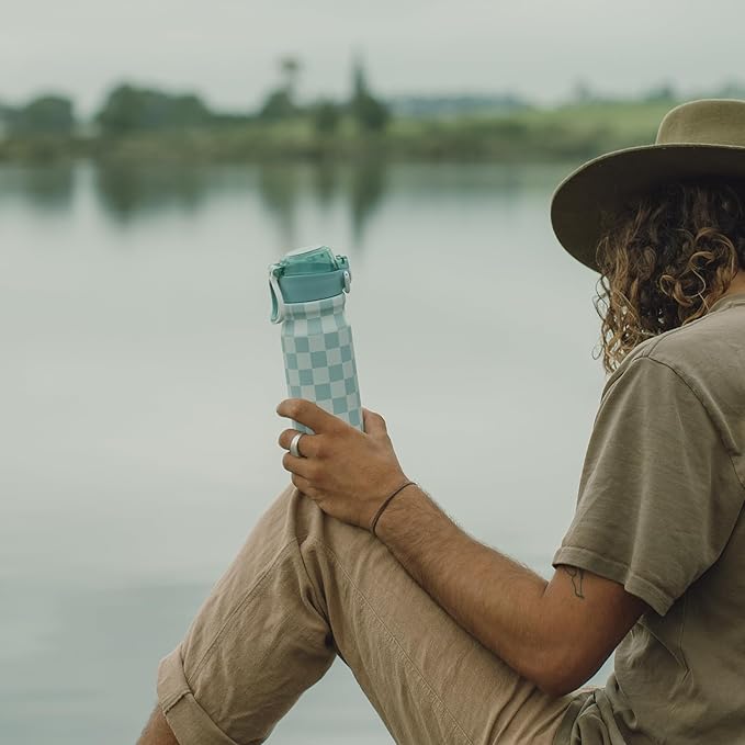 BJPKPK Water Bottle with Straw 25oz Insulated Water Bottles Reusable Stainless Steel Metal Thermal Flask with Leak Proof Lockable Lid and Carry Handle,Light Pink