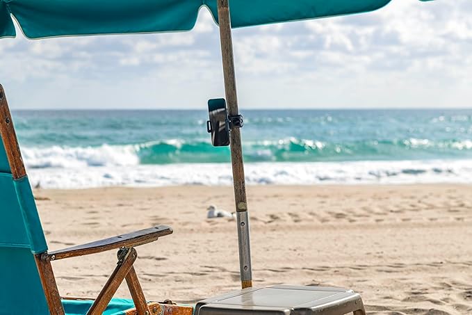 Beach Umbrella & Chair Phone Holder – Universal Clamp for Smartphones on Beach Poles, Umbrellas & Outdoor Chairs – Hands-Free Viewing & Secure Grip