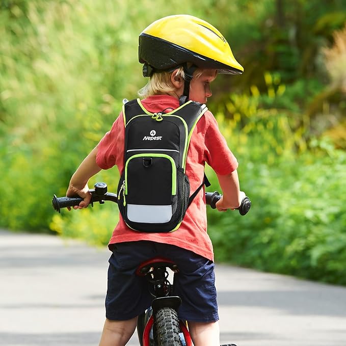 Nepest Kids Hydration Backpack, Mini Water Backpack with 1.5L Water Bladder for Hiking Cycling Running