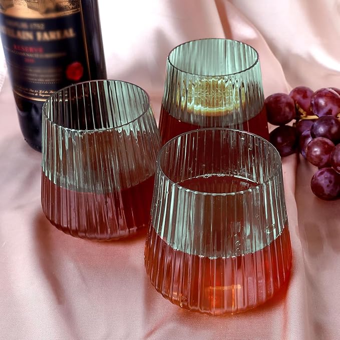 Lueumxc 40 Pack Plastic Ribbed Wine Glasses, 14Oz Origami Disposable Wine Glasses Unbreakable Clear Plastic Cocktail Glasses Recyclable Shatterproof Reusable Wine Cups (14oz-green-40pack)