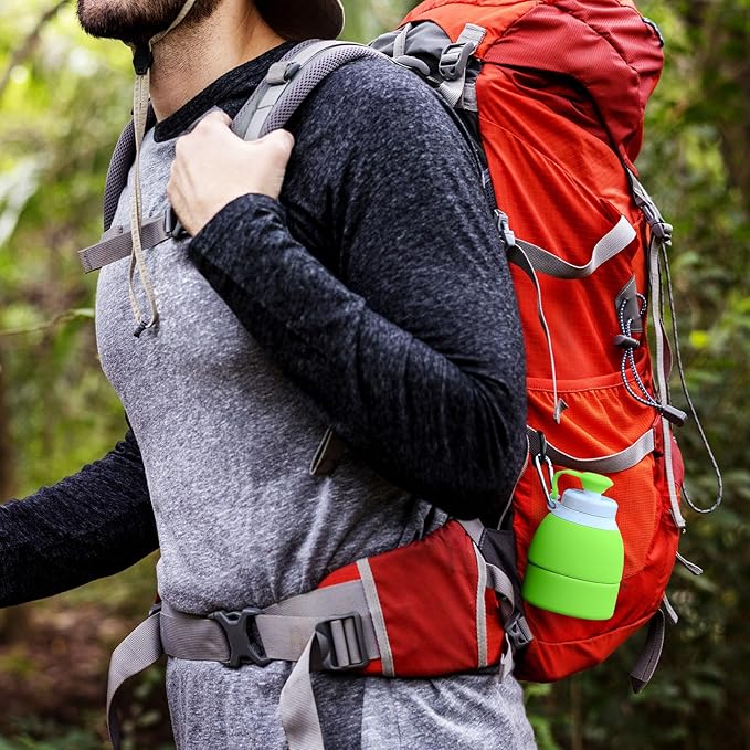 Collapsible Lightweight 20oz Water Bottle, Food-Grade Silicone BPA Free, Foldable Portable Leak Proof Office Travel Cycling Sports Outdoor Water Bottle with Vertical Hook (green, Short nozzle)