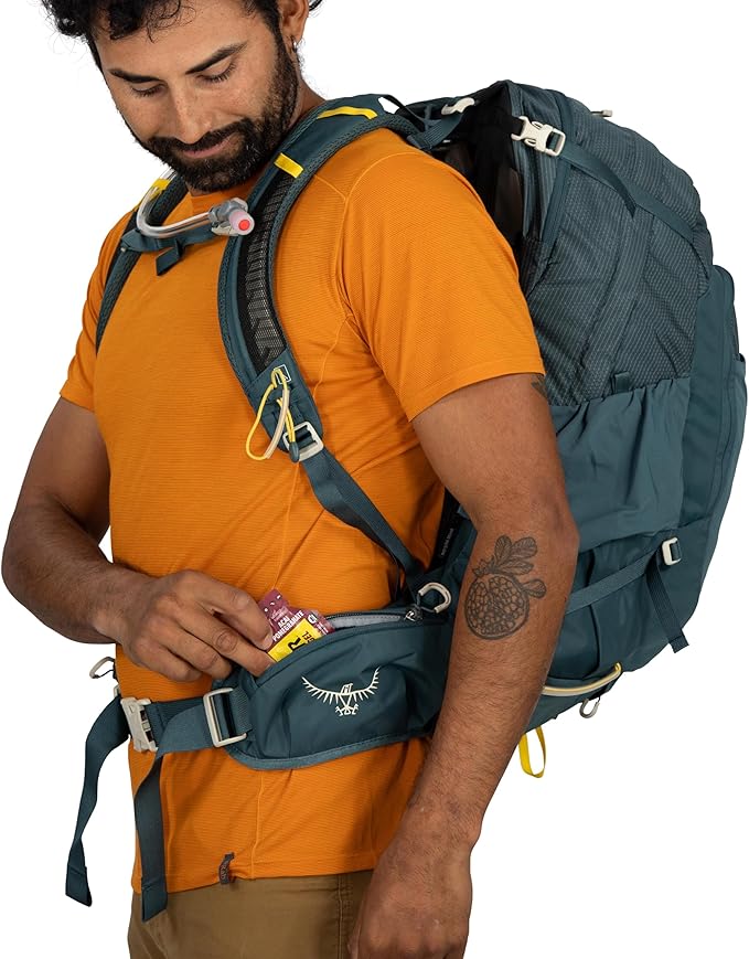 Osprey Manta Men's Hiking Backpack with Hydraulics Reservoir - Hydration Pack with Water Bladder
