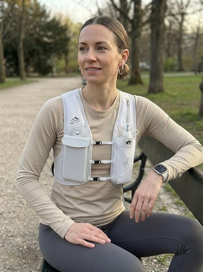Zelvot Running Vest for Women Men, USA Original Patent, Adjustable Chest Straps Running Hydration Vest with 500ml Soft Flask, Lightweight Reflective Hydration Backpack for Marathon