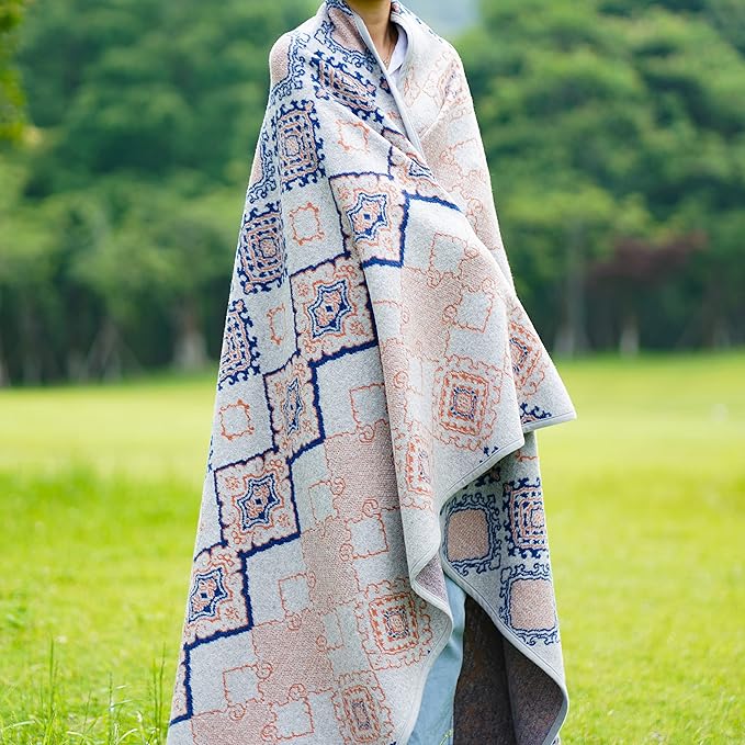 ACUSHLA Merino Wool Camp Blanket - Warm Thick Washable Large Bed Couch Camping Outdoor Sleeping Patio Throw Blanket All Weather, Scandinavia-Grey 79X63