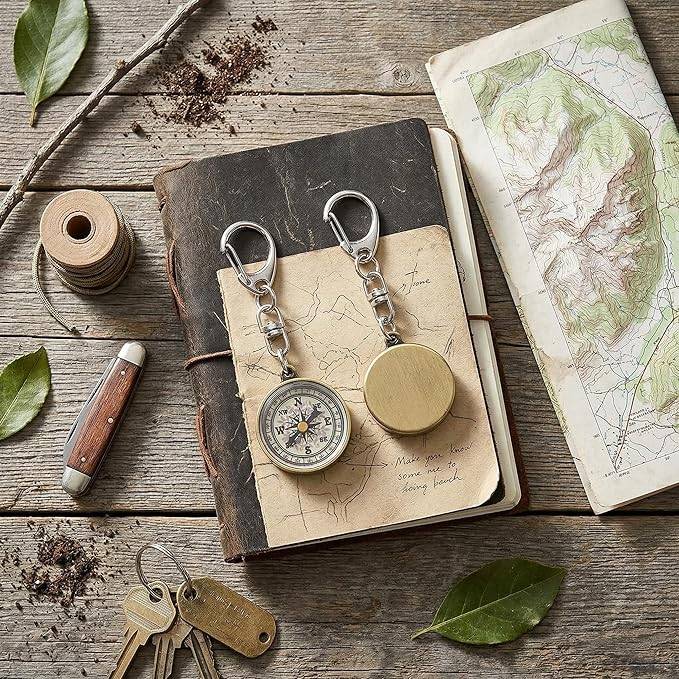 Pocket 2Pcs Outdoor Keychain Keychain for Camping Navigation Direction Tool