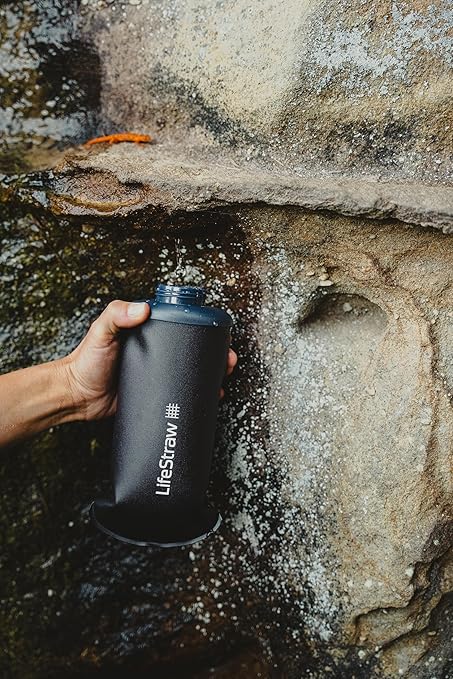 LifeStraw Peak Series - Collapsible Squeeze Bottle Water Filter System – 650ml for Trail Running, Through Hiking, Travel, Cycling, and Fishing; BPA-Free; Mountain Blue