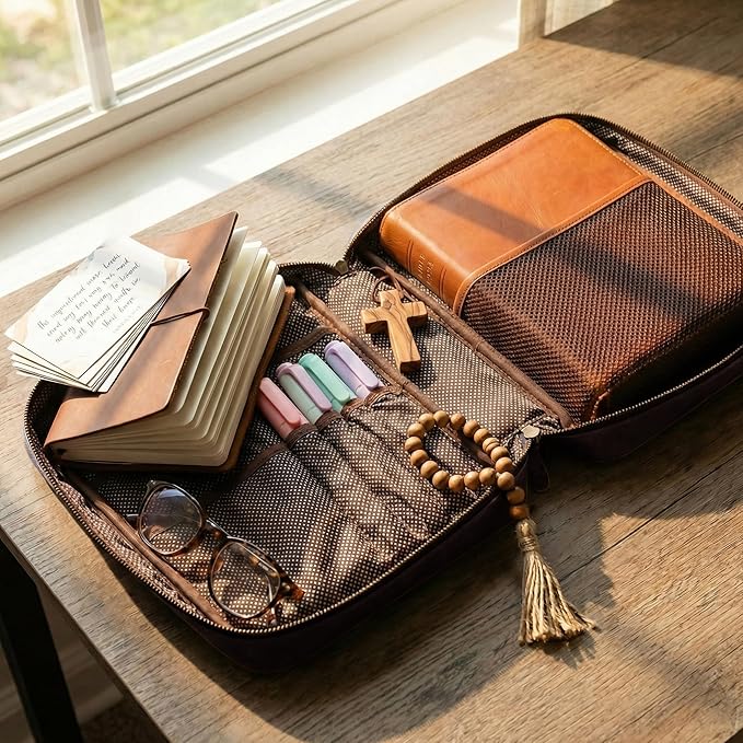 LEATHER VILLAGE Genuine Leather Bible Cover with Zipper for Men & Women - Large Bible Case Carrying Bag Book Cover & Organizer with Handle and Pockets - Leather Bible Covers for Church Study - Brown