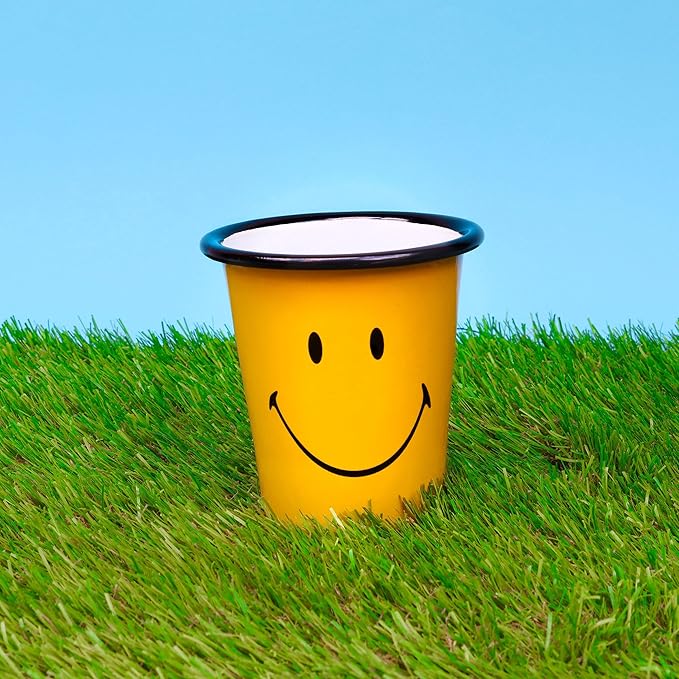 Suck UK Smiley Enamel Tumbler - Travel Tumbler - Camping Cup - Wine Cup - Camping Gifts - Outdoor Drinkware - Vintage Metal - Retro Coffee Enamelware - Stocking Stuffers - Happy Camper Gift - 10oz